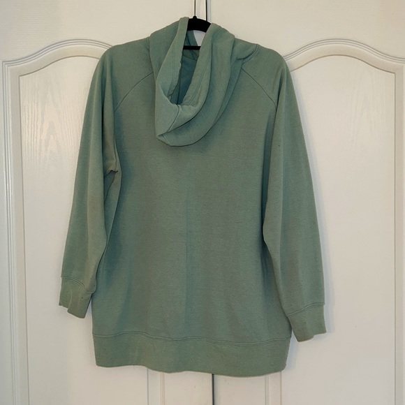 The North Face Bundle of Sweatshirts - Picture 3 of 5